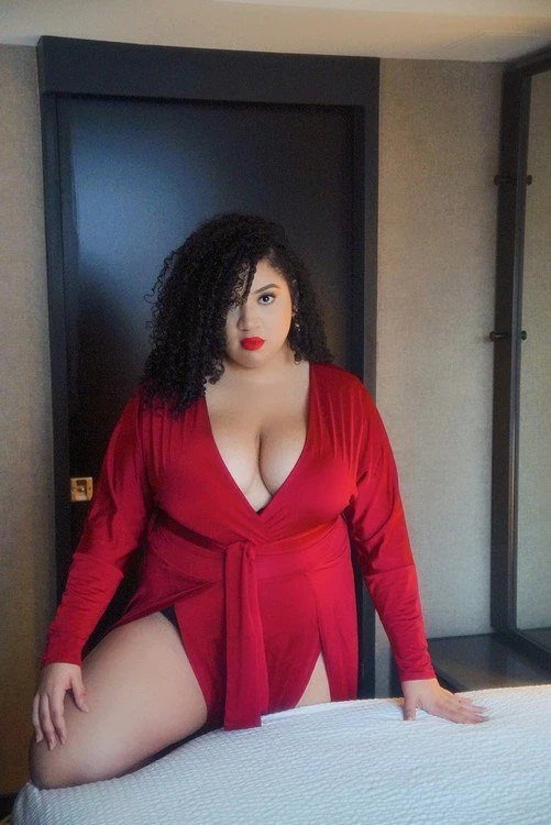 AmorousAngelica Profile, Escort 6464900672