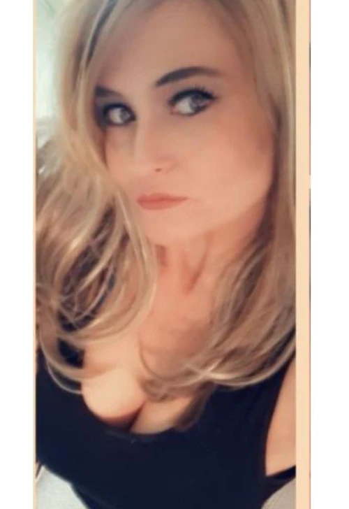 Courtney Profile, Escort 7575706248