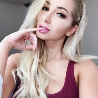 Vanessa, 27 years old, 2403071228