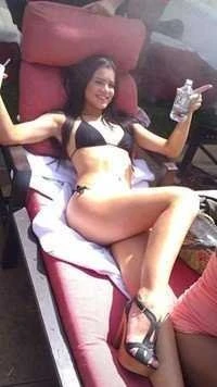 vicky Profile, Escort 2132610364
