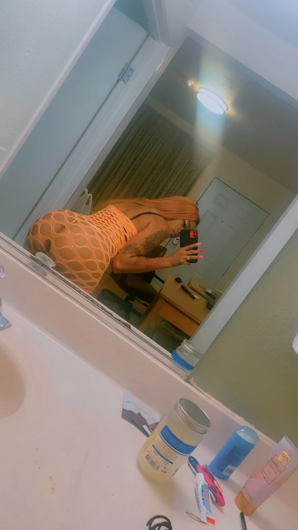 Honey Profile, Escort 2798002304