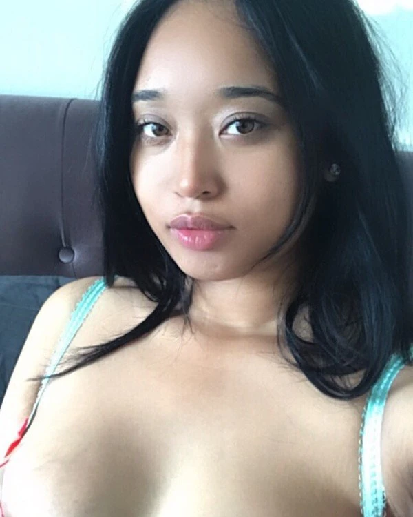 Xogianna Profile, Escort 5102244802