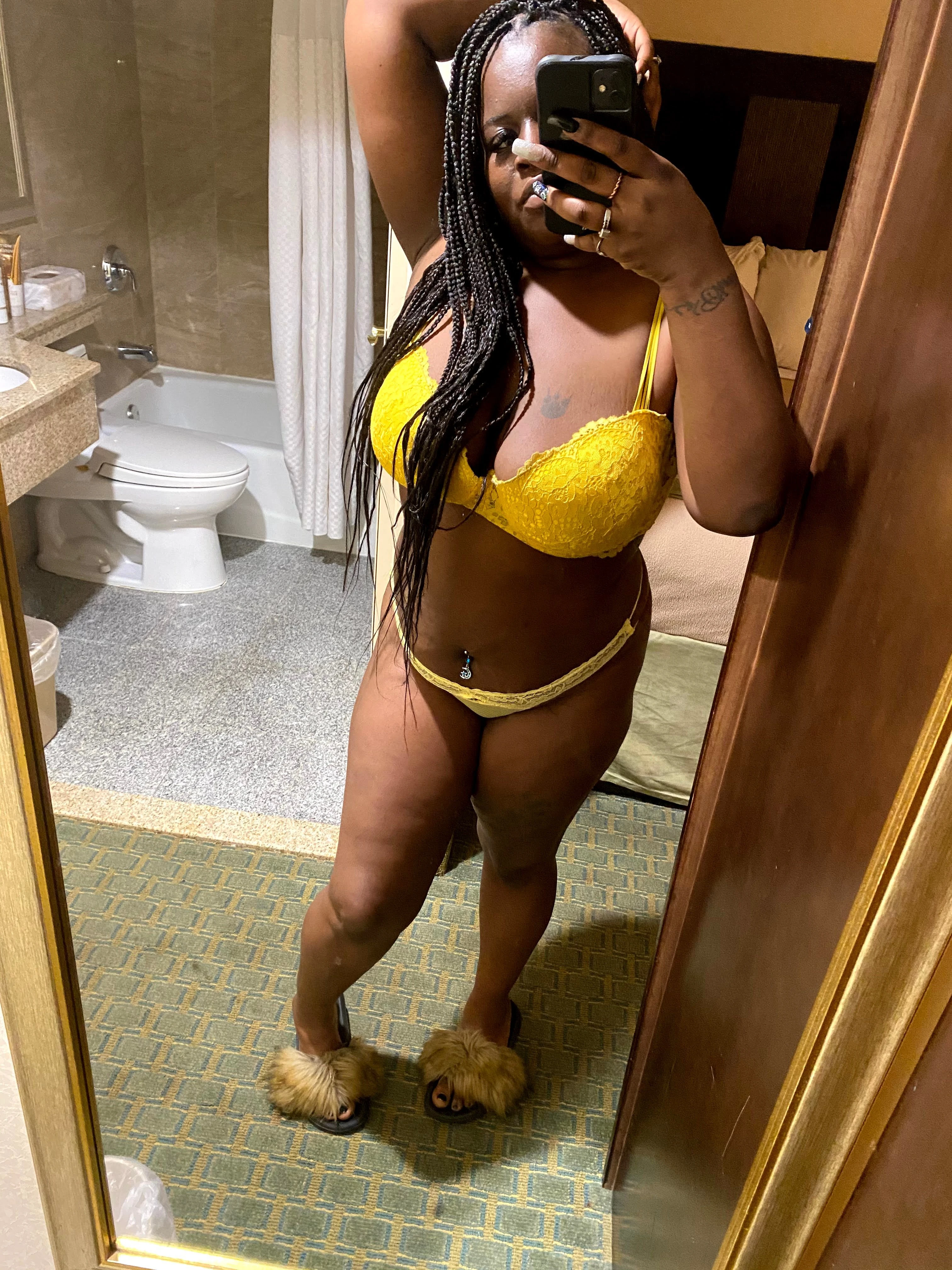 SUKI SAVAGE Profile, Escort 3479714633