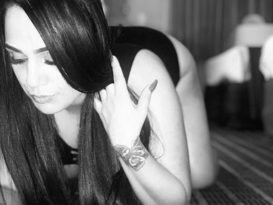 Latinaaa304 Profile, Escort 8186600557