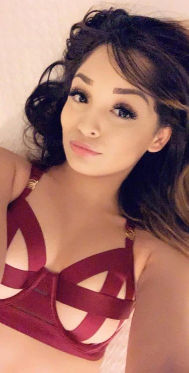 ChloeCordovaXOXO Profile, Escort 4247577716