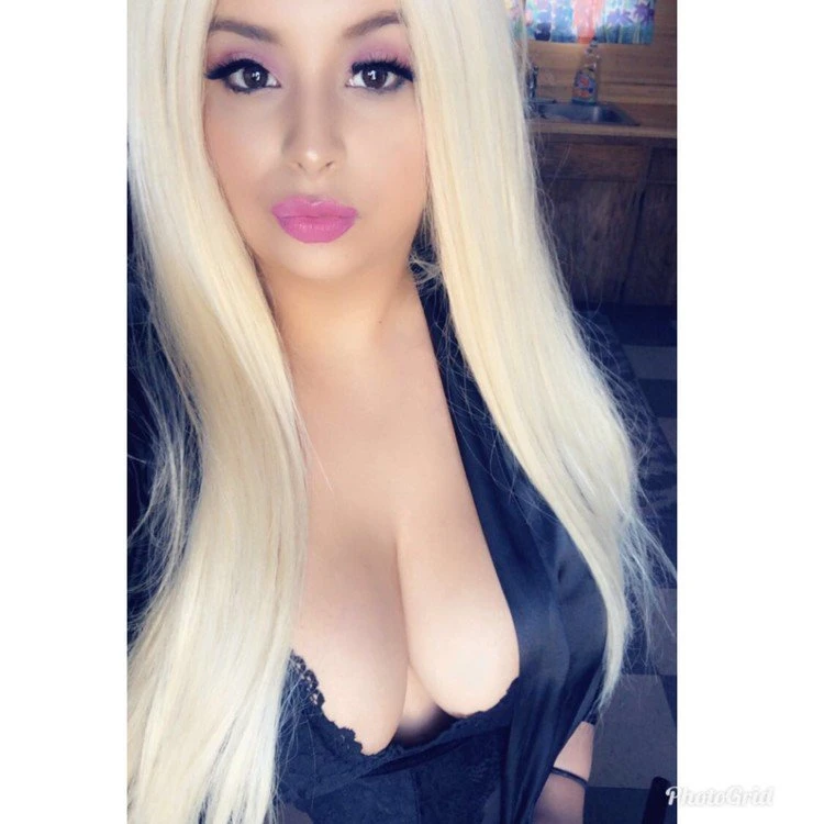 Nikkinicolleee Profile, Escort 3234739610